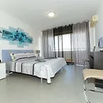 Beautiful Coral And Ocean Blue In Oceano Atlantico Portimão