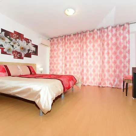 Beautiful Coral And Ocean Blue In Oceano Atlantico Hotel *