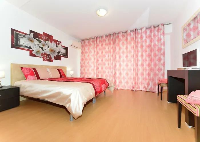 Beautiful Coral And Ocean Blue In Oceano Atlantico Hotel *